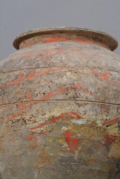 西汉彩绘陶罐